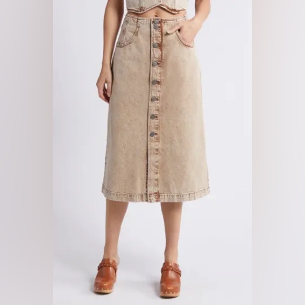 Treasure & Bond Tan Button-Front Midi Skirt